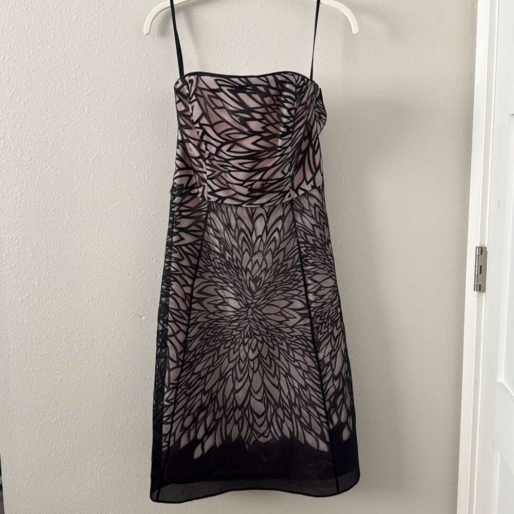 Elegant Black and Pink Patterned Dress size 4